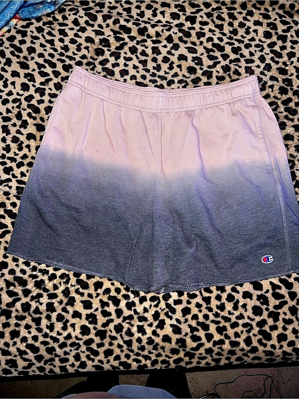 Champion Ombre Fleece Sweat Shorts in Pink & Black Size XL